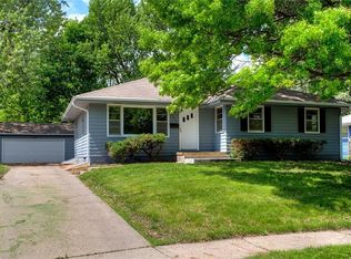 3914 Aurora Ave, Des Moines, IA 50310