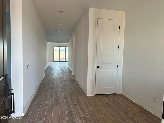 3rd image of 5523 W THURMAN Drive