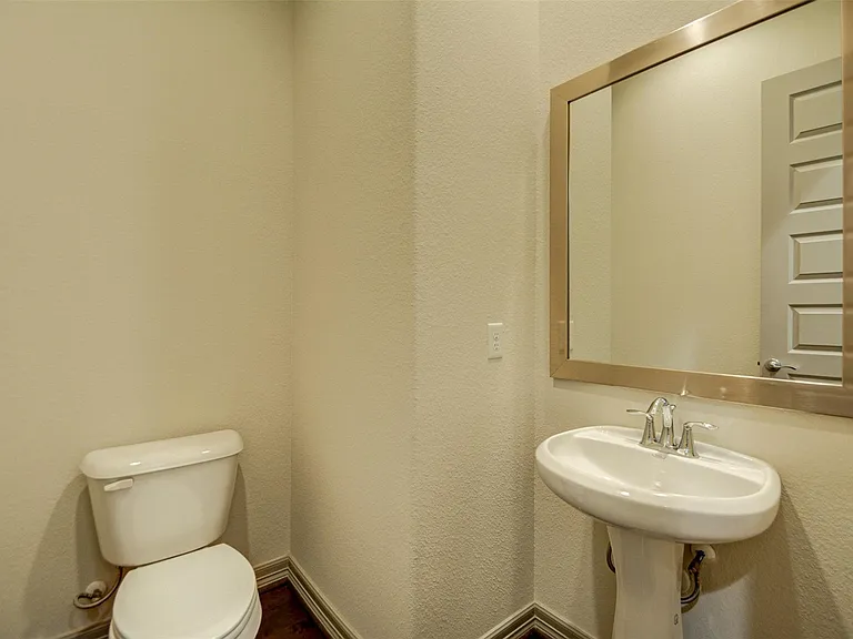 5941 Kansas St — Photo 19