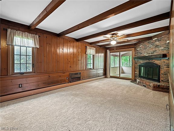 5th image of 15225 Hook Hollow Rd