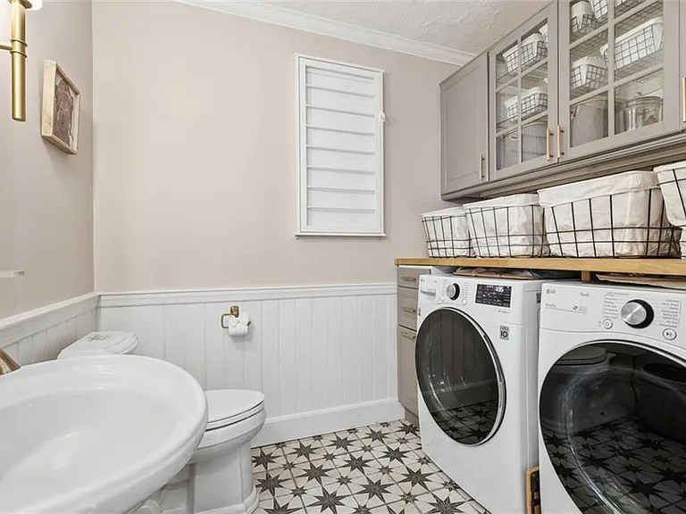 325 Centennial Ave — Photo 22
