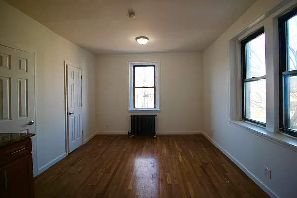 Rented by Hagstrom Management Inc | media 7