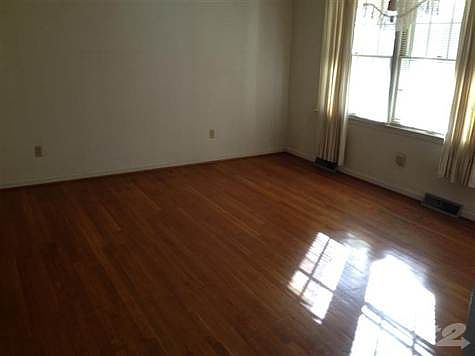 Living room nice hardwood