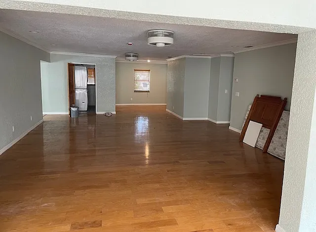 5824 Wyoming Ave — Photo 2