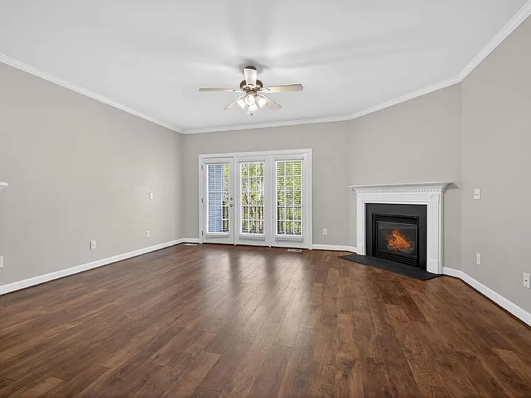 770 Parkside Townes Ct — Photo 11