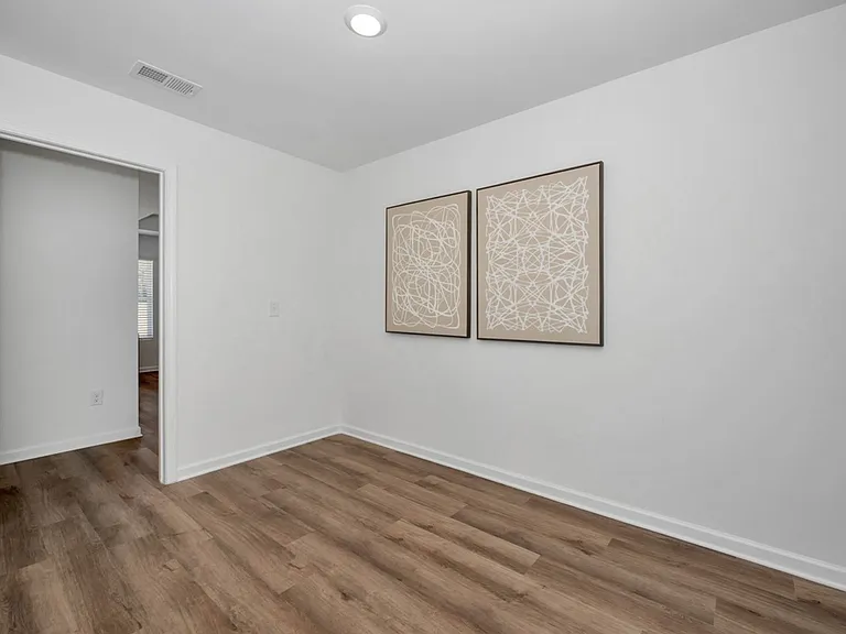 116 McGurn St — Photo 17
