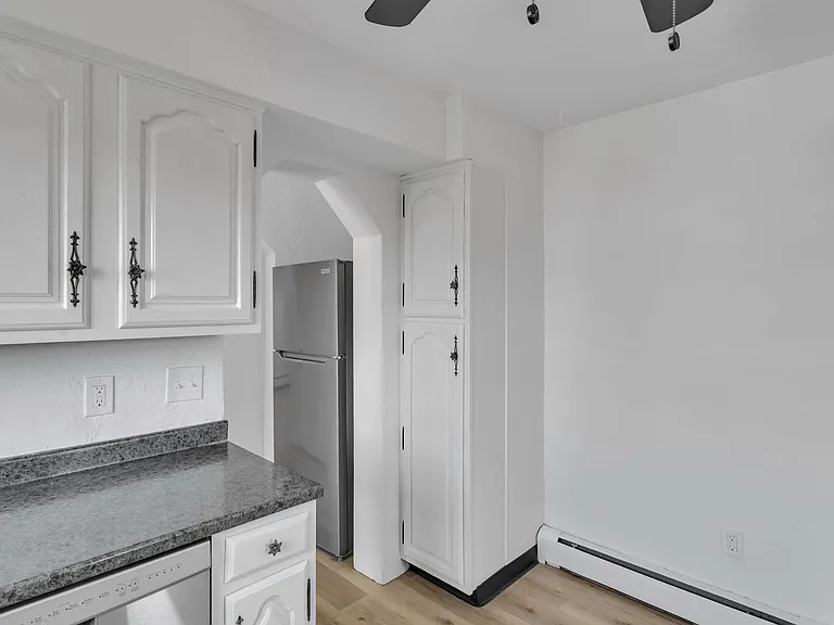 1002 Fordham Ave — Photo 13