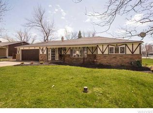 3015 Walbridge Dr, Hamburg, NY