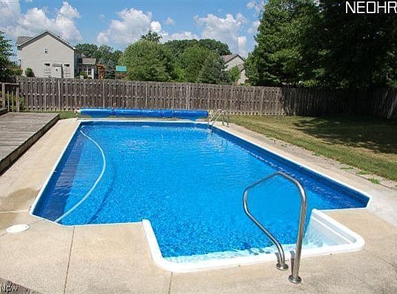 3rd image of 20396 Beechwood Ln