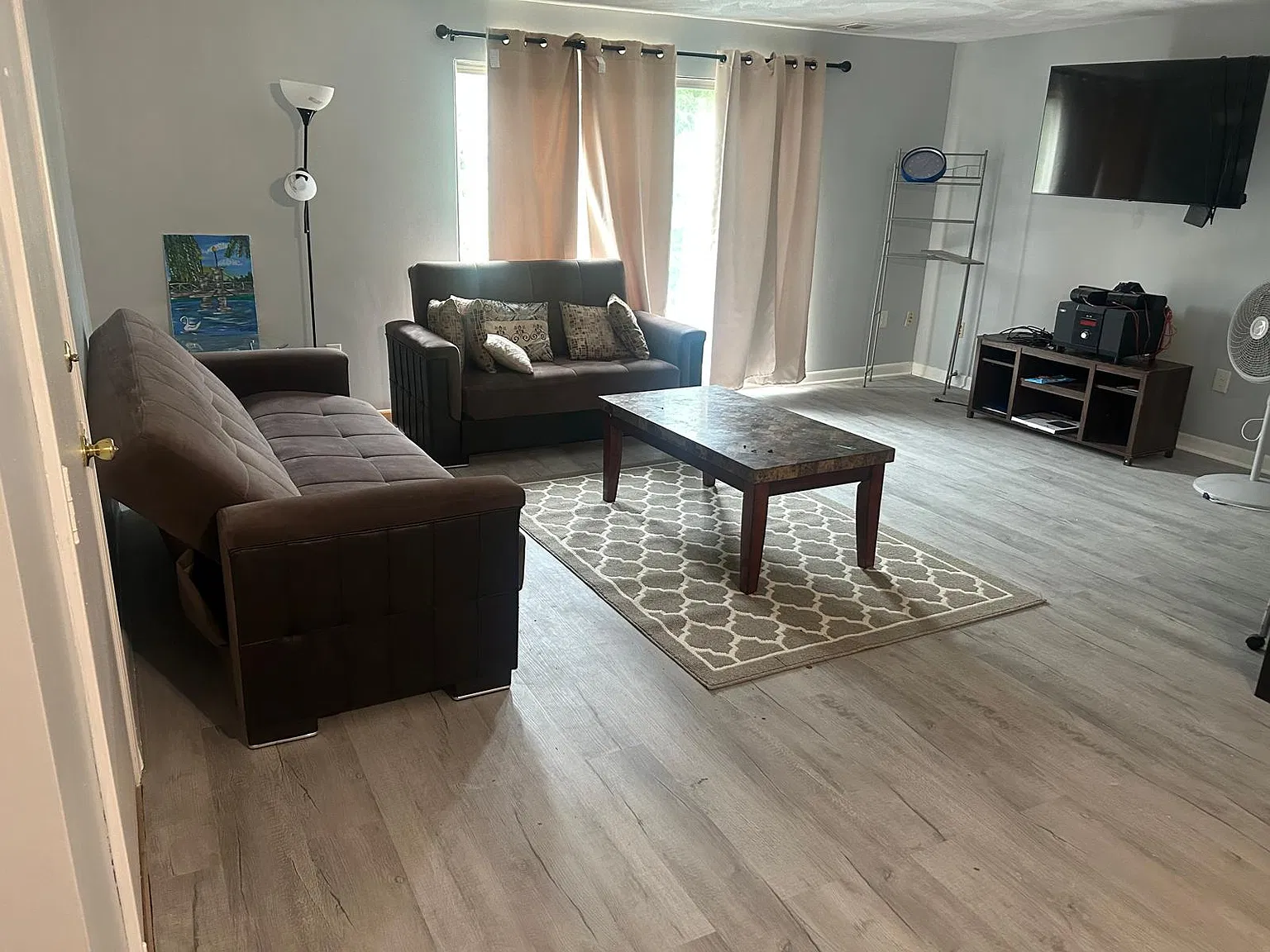 2 bed, $2,800 — Photo 1