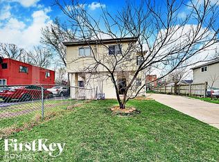 1019 Century Ln, Aurora, IL 60505