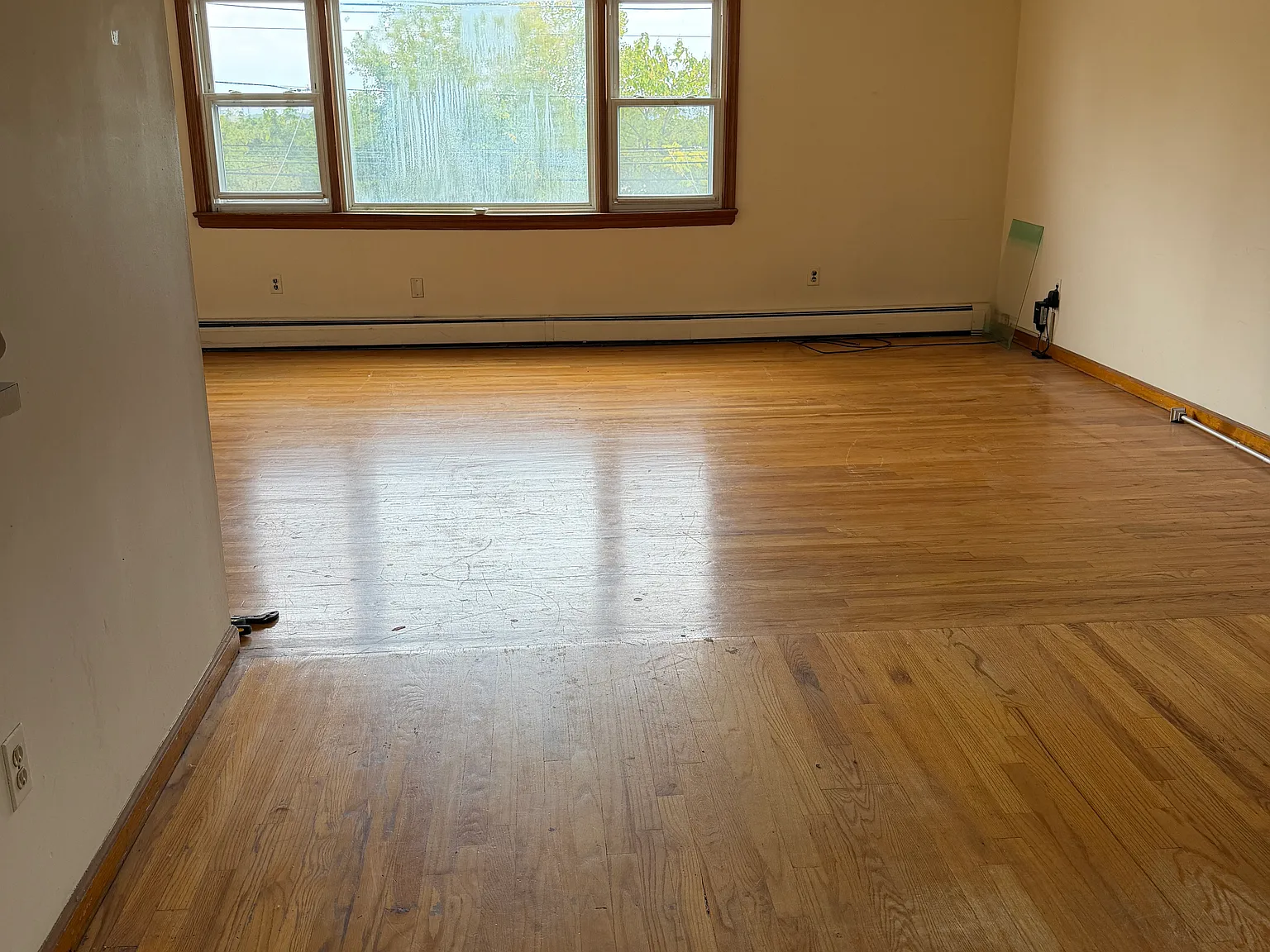 3 bed, 1.5 bath, $2,650 — Photo 3
