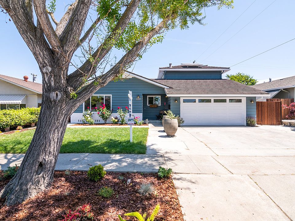 1st image of 2260 Maximilian Dr