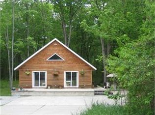 7910 E Navajo Trl, Branch, MI 49402