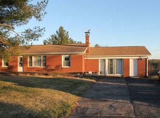 371 Edmonds Rd, Galax, VA 24333