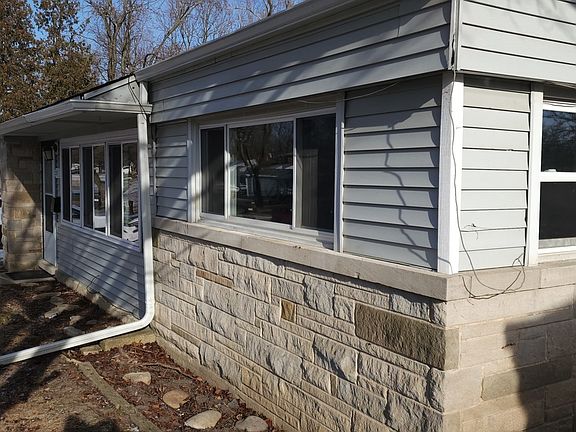 5th image of 329 Nokomis St