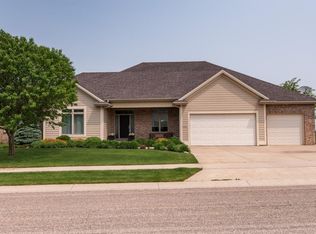 2915 4th St SW, Rochester, MN 55902