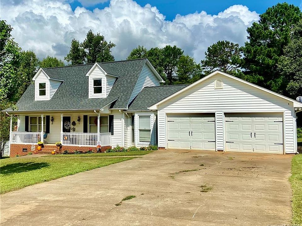 1st image of 2653 Prince Dr