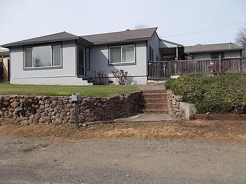 1st image of 845 3rd St