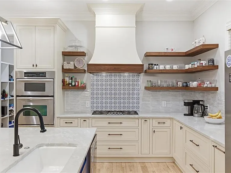 1247 Manor Oaks Ct — Photo 22