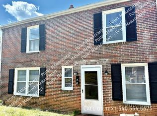 29 Dunlap St, Martinsville, VA 24112