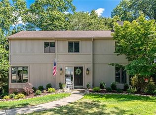 10150 Woodbury Dr, Wexford, PA 15090