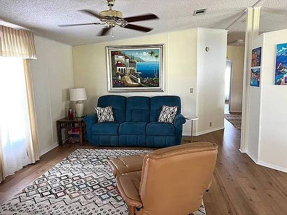 2nd image of 2610 S Flamingo Rd