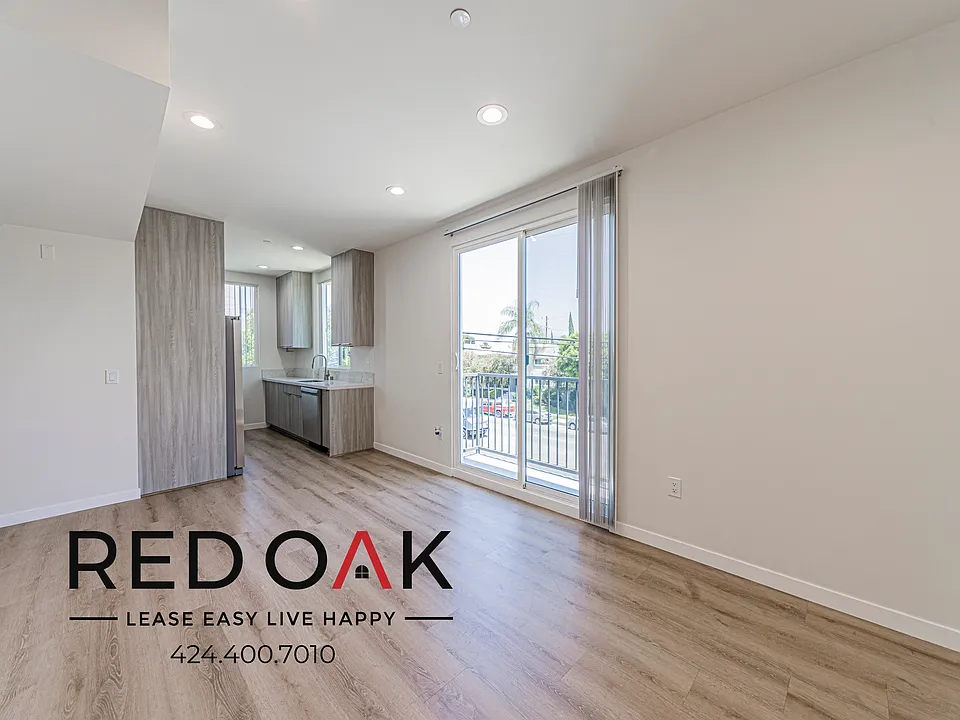 8827 Van Nuys Blvd #201
