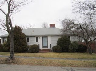 4 Pope Hill Rd, Milton, MA 02186