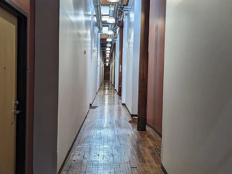 1 Westinghouse Plz #C301 — Photo 4