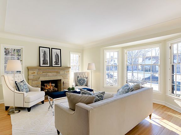 3rd image of 5821 Columbus Ave