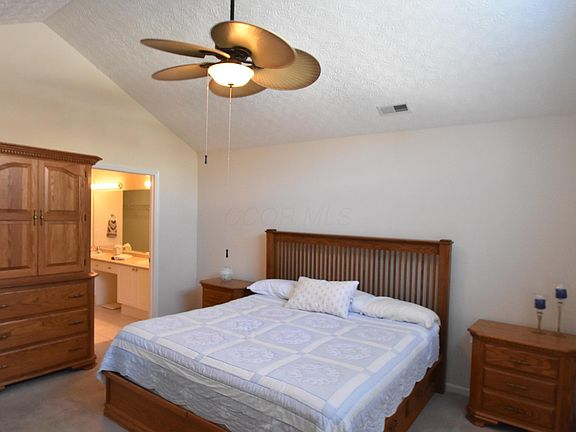2nd image of 4328 Bridgelane Pl #4328
