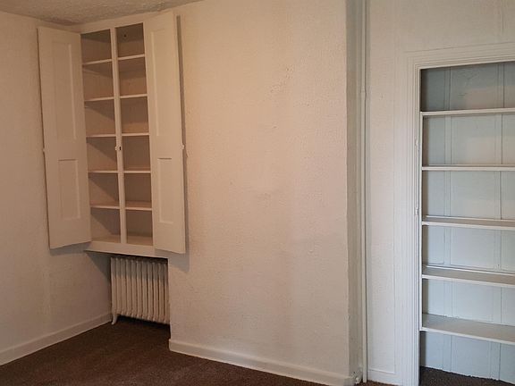 5th image of 958 Herron Ave APT 2