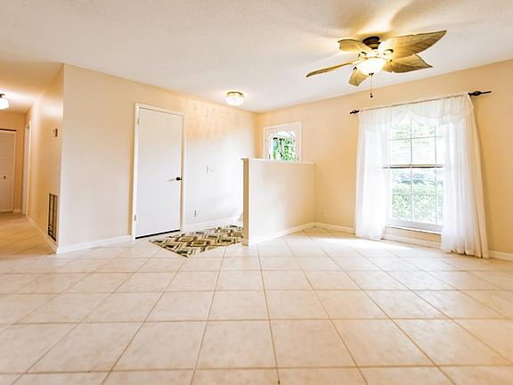 3rd image of 755 18th Ct