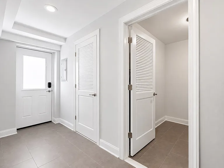 41 Bentley Ave #1 — Photo 15