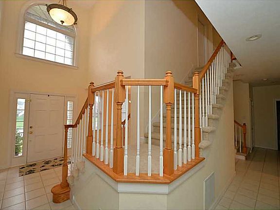 2nd image of 1220 Graver Ln