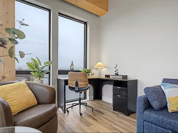 5th image of 901 Adelaide Cir #601