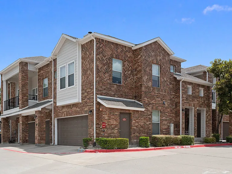Orion McKinney Apartments — Photo 12