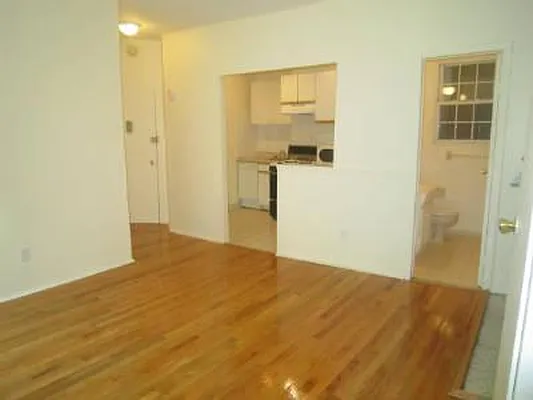 Rented by Immac Realty LLC. | media 42