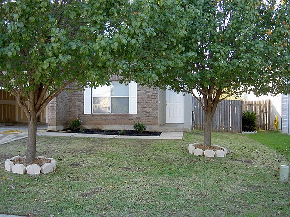 HOA includes Pool, Tennis, Park