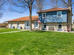 538 Swan Dr, Fortville, IN 46040