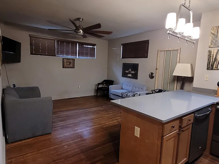 342 Forest Ave #C1 — Photo 16