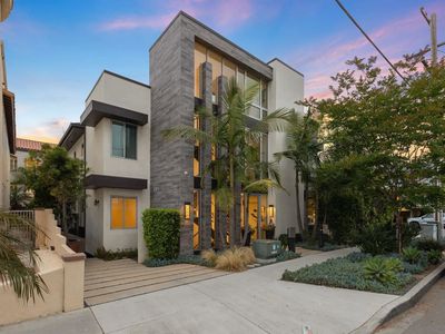 165 Pine Ave, Carlsbad, CA, 92008