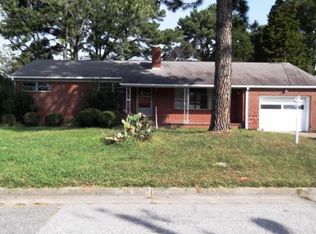 107 Southerland Dr, Hampton, VA 23669