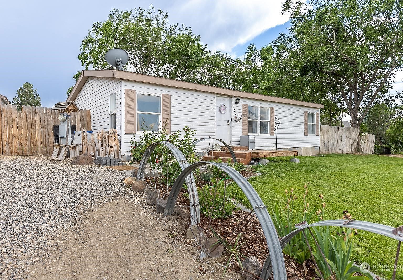 4001 W Snow Lane, Benton City, WA 99320 Zillow