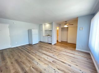 6633 Vineland Ave #C3D807722, North Hollywood, CA 91606
