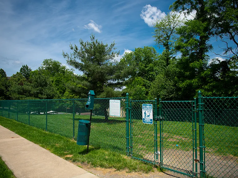 North Pointe Commons — Photo 21