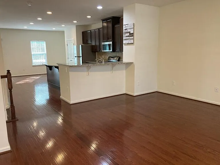 227 W General Grey Ct — Photo 5