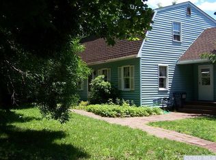 1 Harmon Heights Rd, Chatham, NY 12037