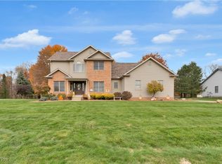 94 Alabaster Ave, Canfield, OH 44406